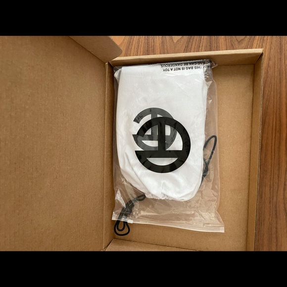 Telfar mini Oxblood - Picture 3 of 8